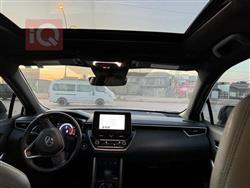 تۆیۆتا کۆرۆلا کرۆس